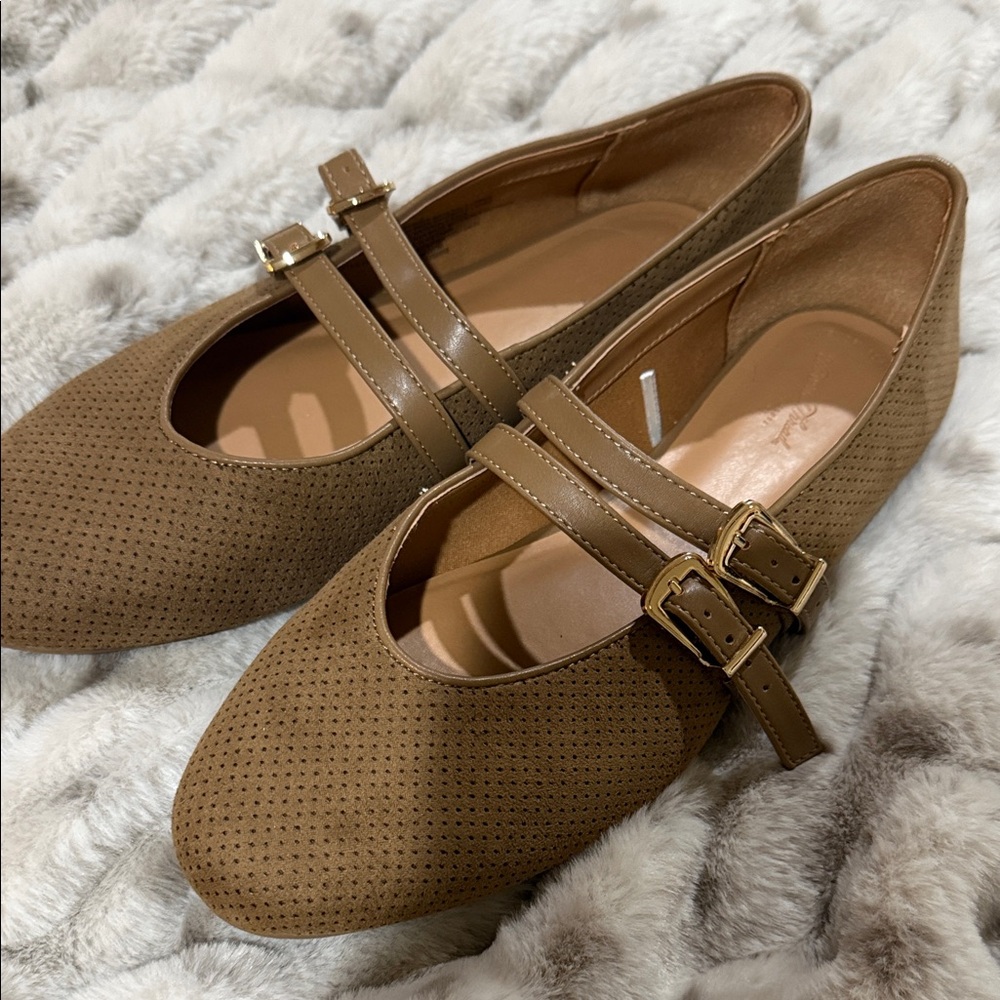Classic Double-Strap Flats in Brown size 8